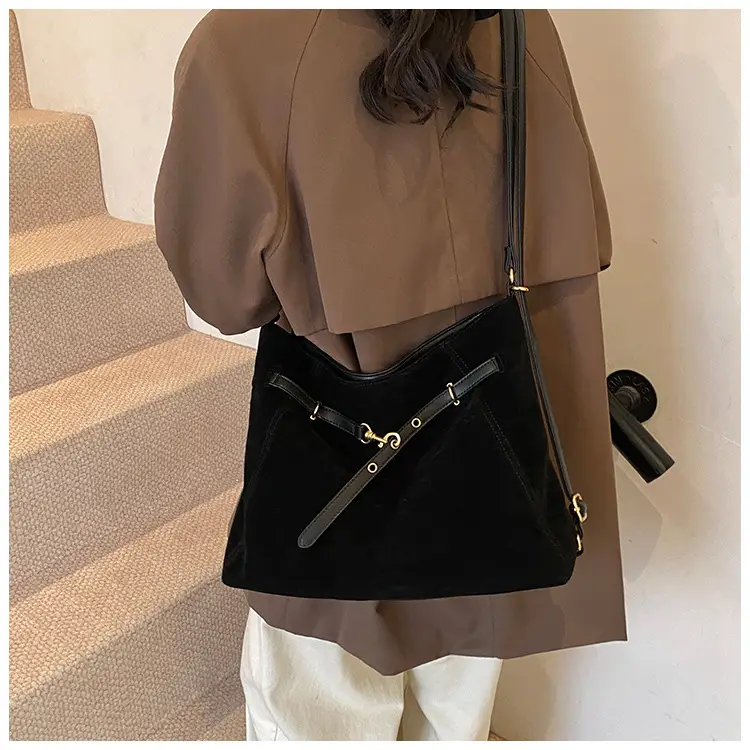 Brown Leather Shoulder Tote Bag for Women 2024 — feature 12
