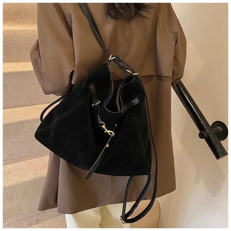 Brown Leather Shoulder Tote Bag for Women 2024 — feature 17