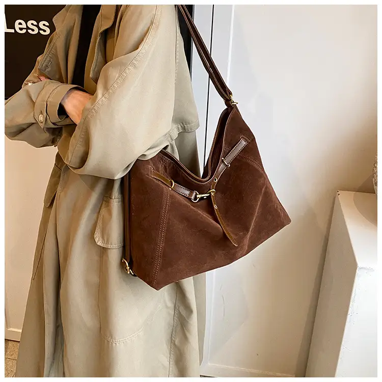 Brown Leather Shoulder Tote Bag for Women 2024 — feature 19