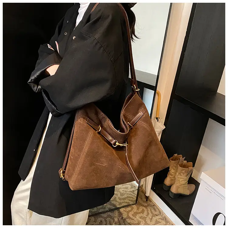 Brown Leather Shoulder Tote Bag for Women 2024 — feature 8