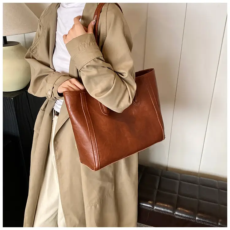 Vintage Women's Shoulder Bag Beige 2024 New Autumn Winter — feature 11
