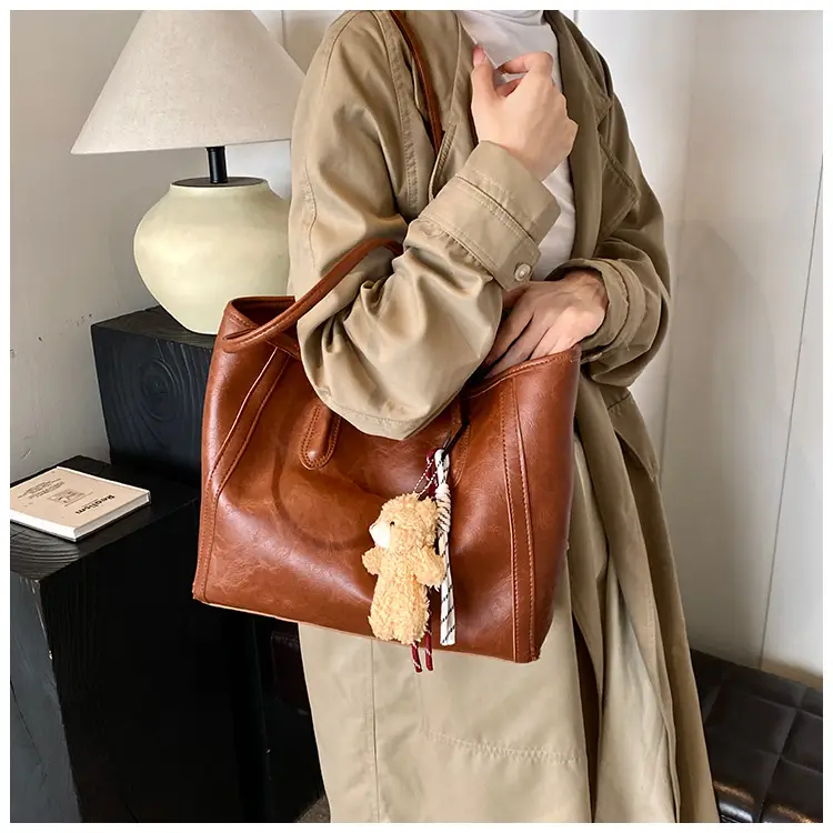 Vintage Women's Shoulder Bag Beige 2024 New Autumn Winter — feature 14