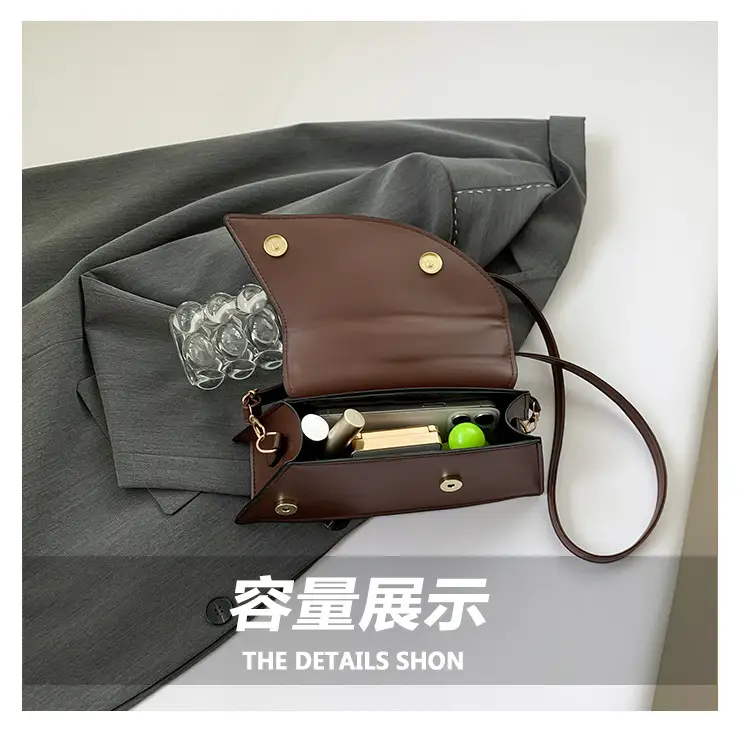 Brown Croc Leather Shoulder Bag with Gold Clasp — feature 8