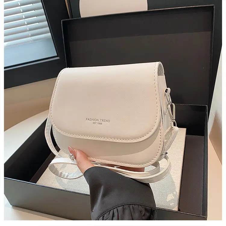 2024 Korean Black Crossbody Shoulder Bag for Women — feature 27