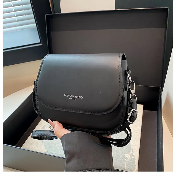 2024 Korean Black Crossbody Shoulder Bag for Women — feature 30