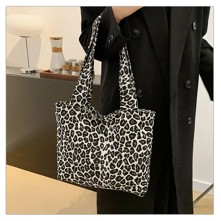 Women Leopard Print Tote Bag 2024 — feature 19