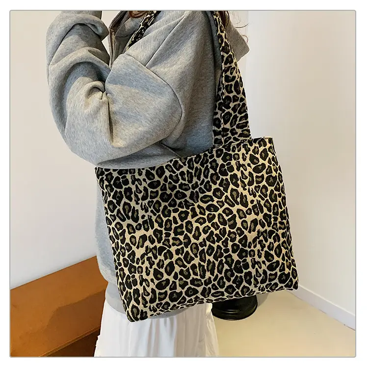 Women Leopard Print Tote Bag 2024 — feature 23