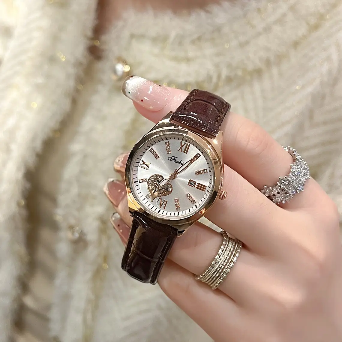 Women's Love Heart Peach Watch Quartz Waterproof - Image 4