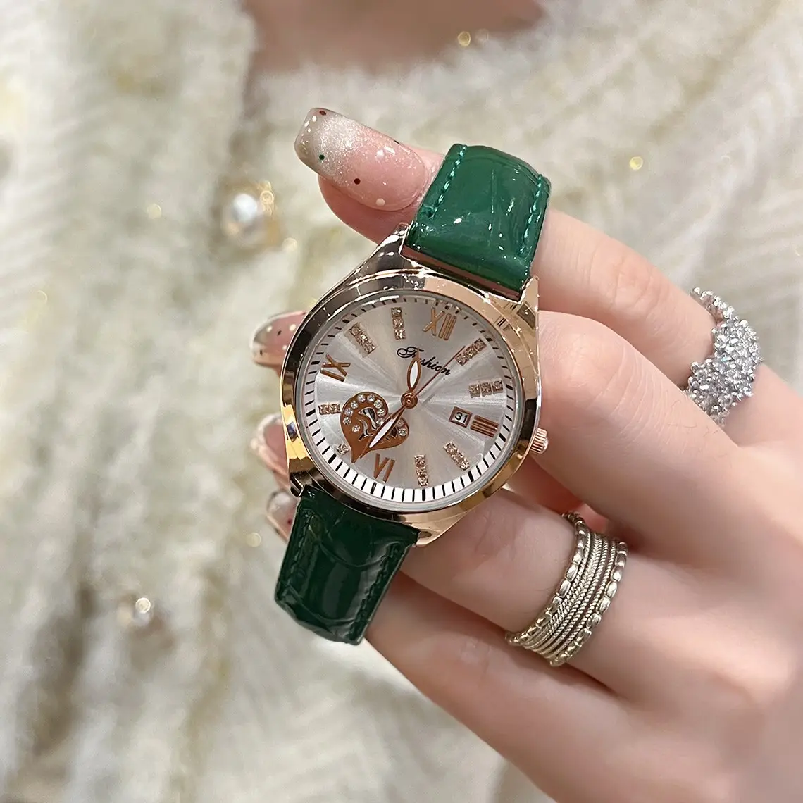 Women's Love Heart Peach Watch Quartz Waterproof - Image 6