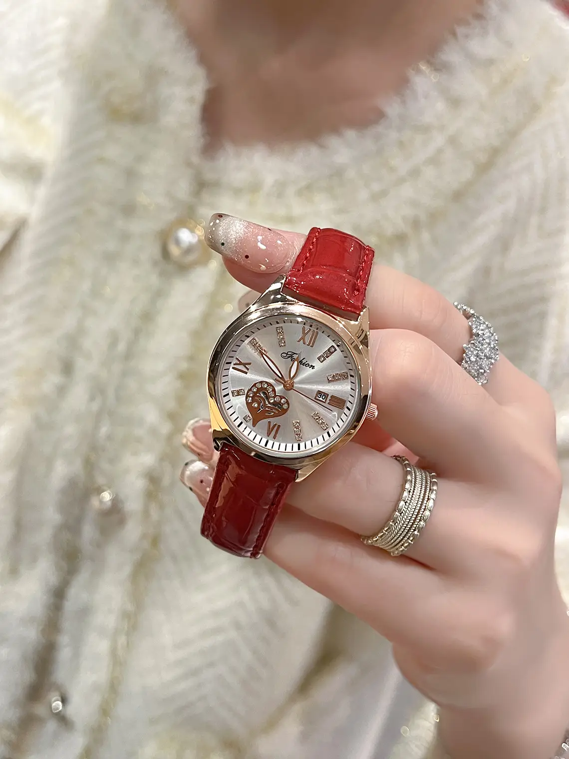 Women's Love Heart Peach Watch Quartz Waterproof — feature 5