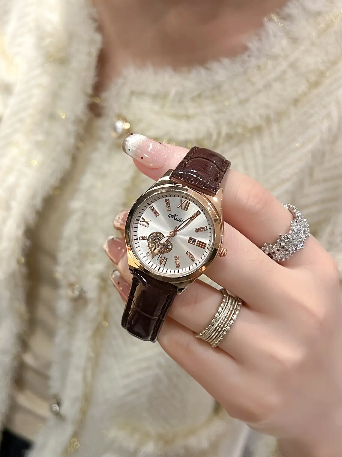 Women's Love Heart Peach Watch Quartz Waterproof — feature 6