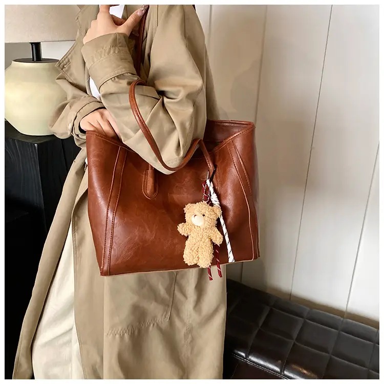Textured Korean Style Shoulder Bag Beige 2024 — feature 10