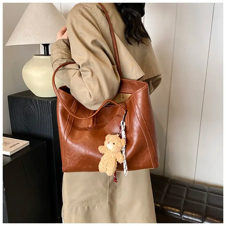 Textured Korean Style Shoulder Bag Beige 2024 — feature 11