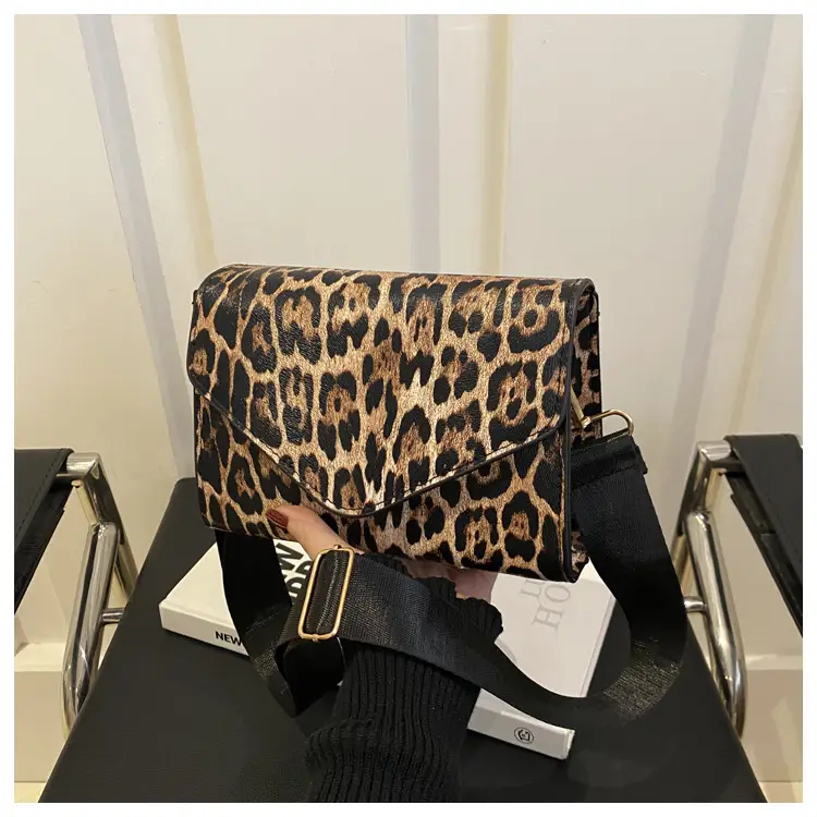 Leopard Print Textured Bag for Women 2024 - Image 2