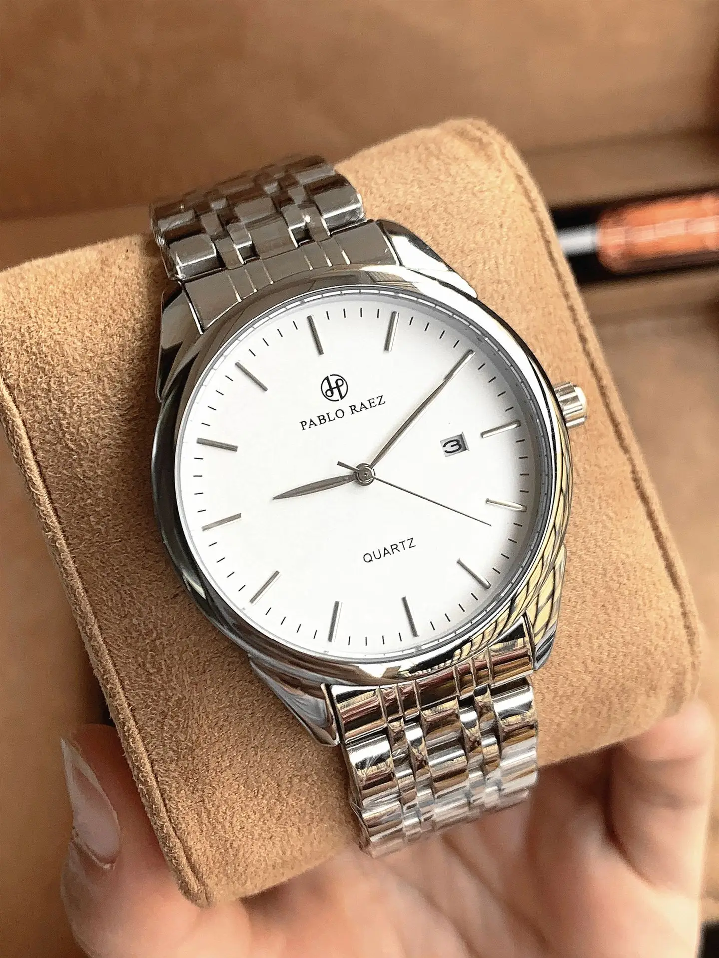 Men's Simple Quartz Watch with Brown Leather Strap — feature 12