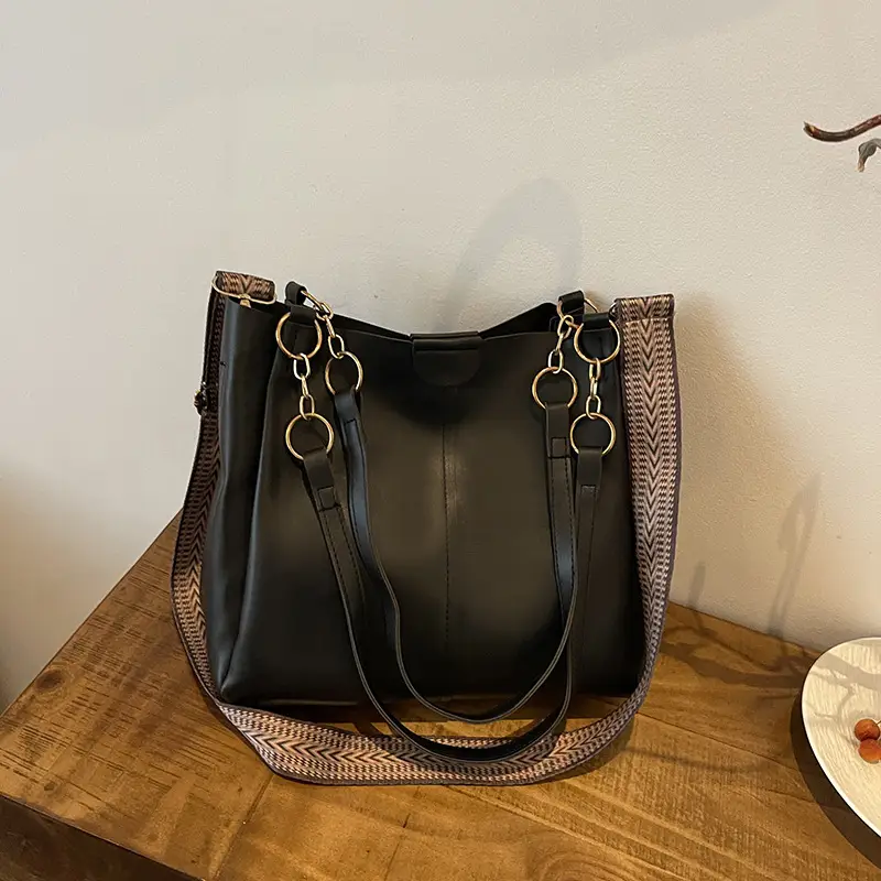 Women's Large Capacity Shoulder Bag Cream Brown