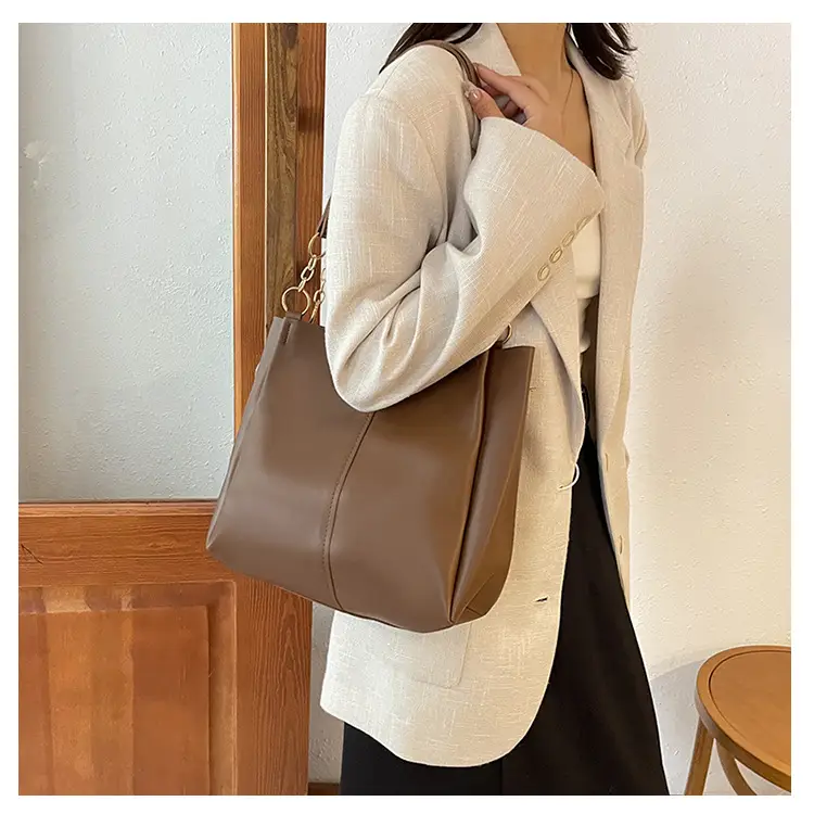 Women's Large Capacity Shoulder Bag Cream Brown — feature 13