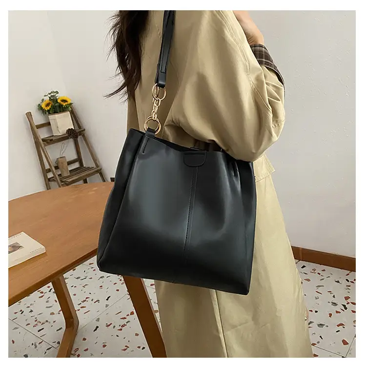 Women's Large Capacity Shoulder Bag Cream Brown — feature 8