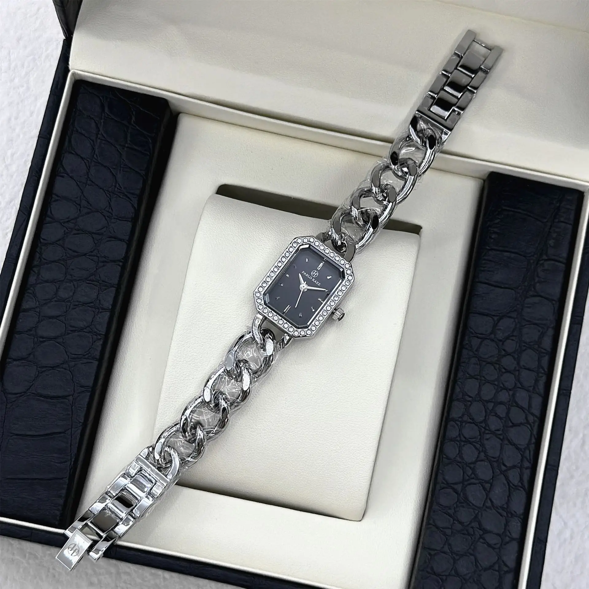 Golden Rhinestone Bracelet Watch for Women - Image 3