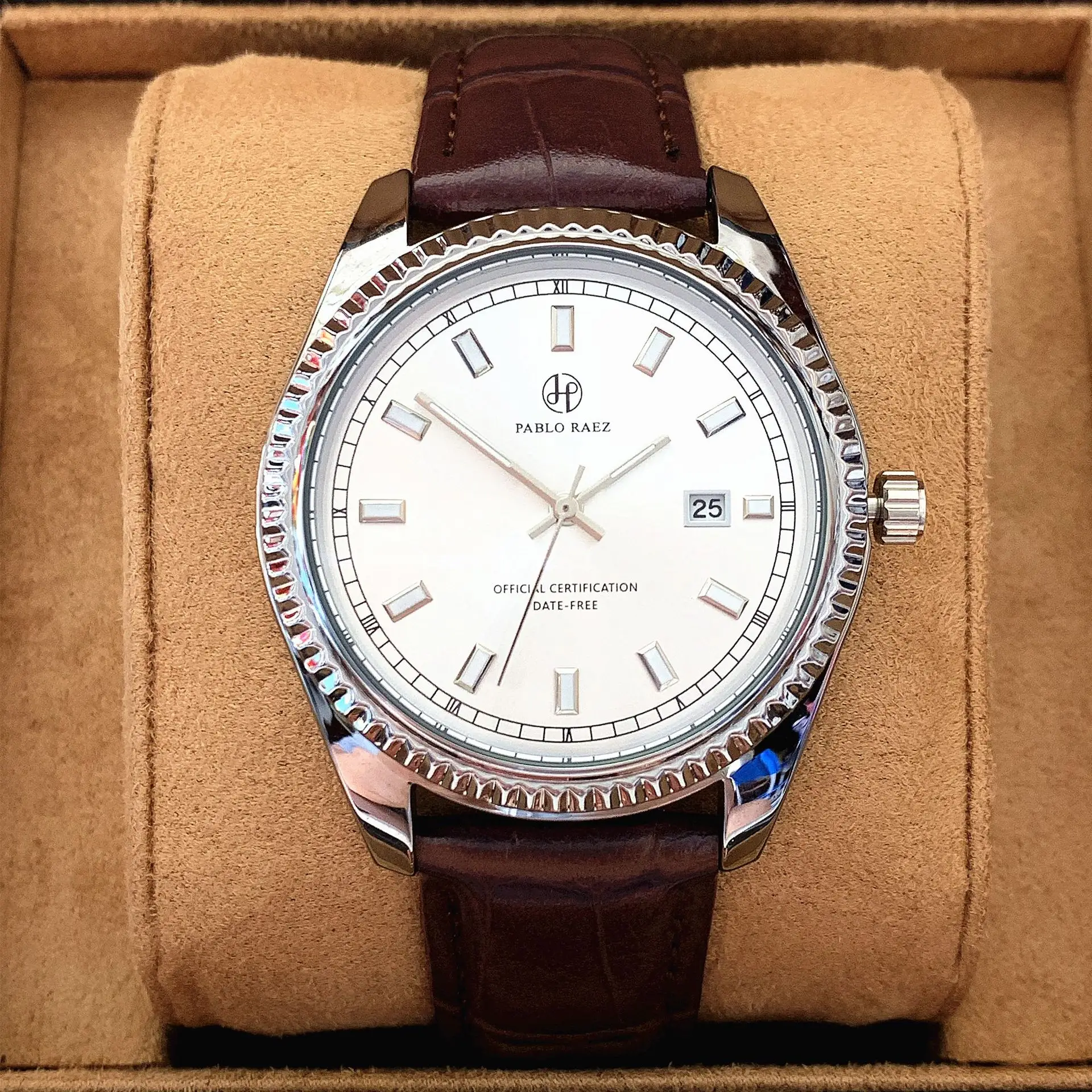 Men's Luminous Brown Leather Watch with Date Display - Image 7