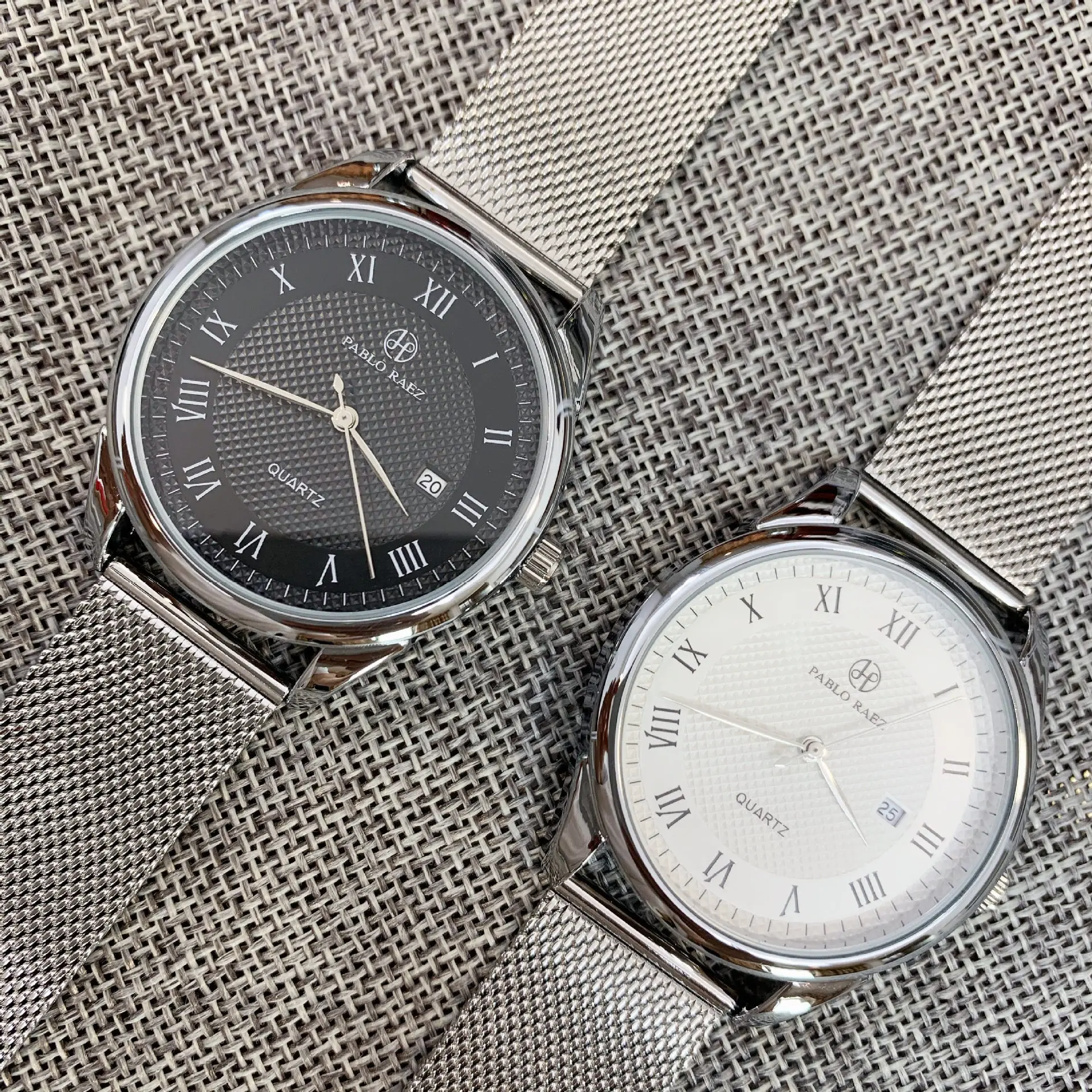 Men's Stainless Steel Quartz Watch with Calendar — feature 11