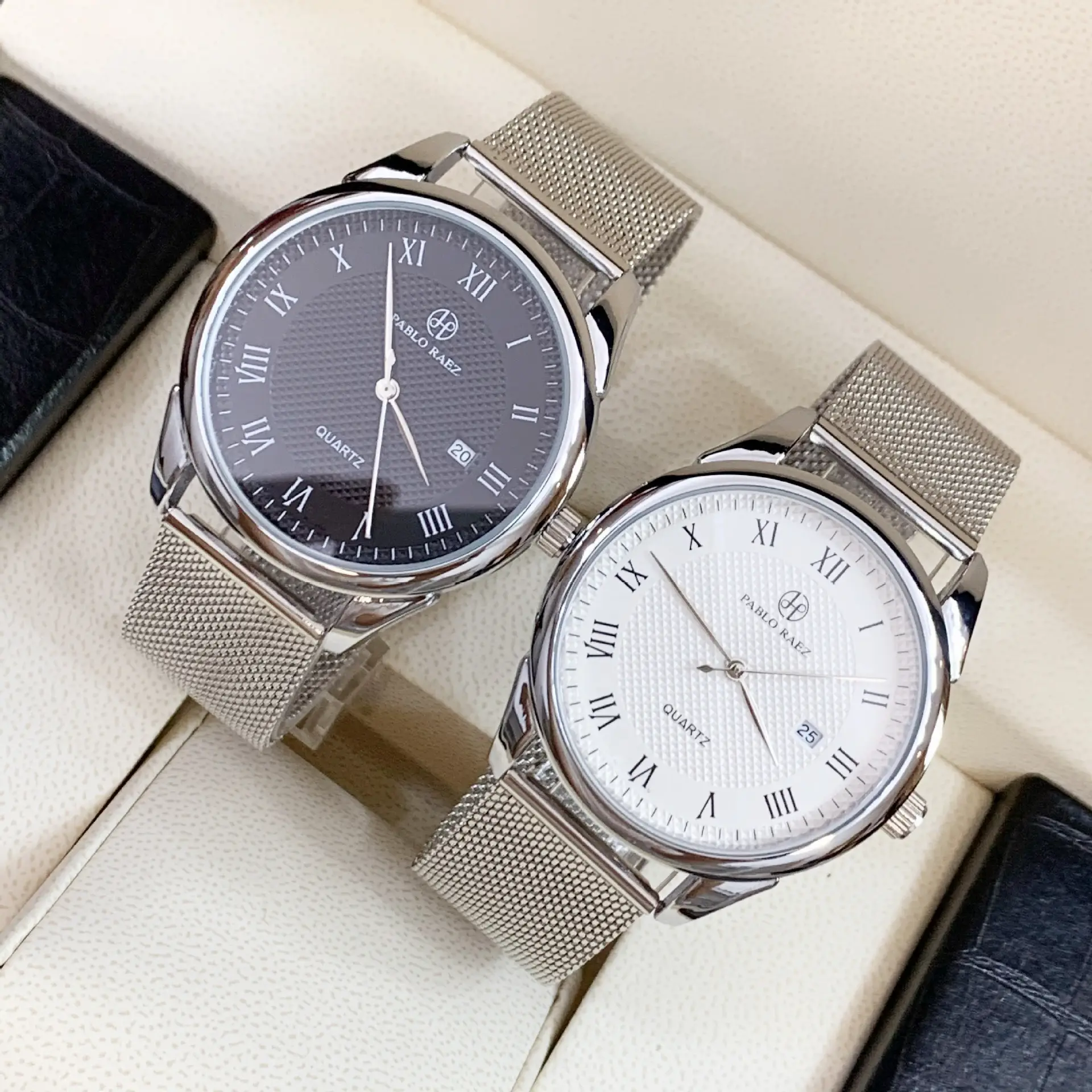 Men's Stainless Steel Quartz Watch with Calendar — feature 12