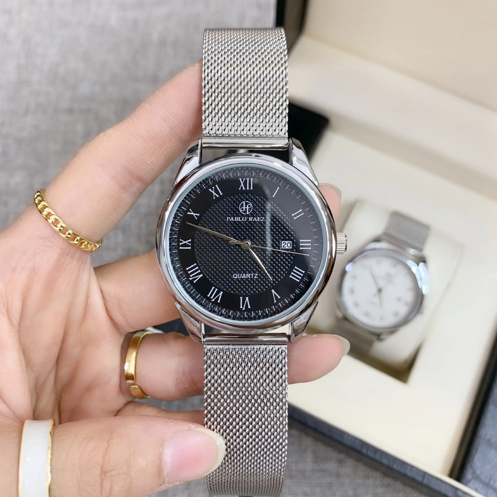Men's Stainless Steel Quartz Watch with Calendar — feature 21