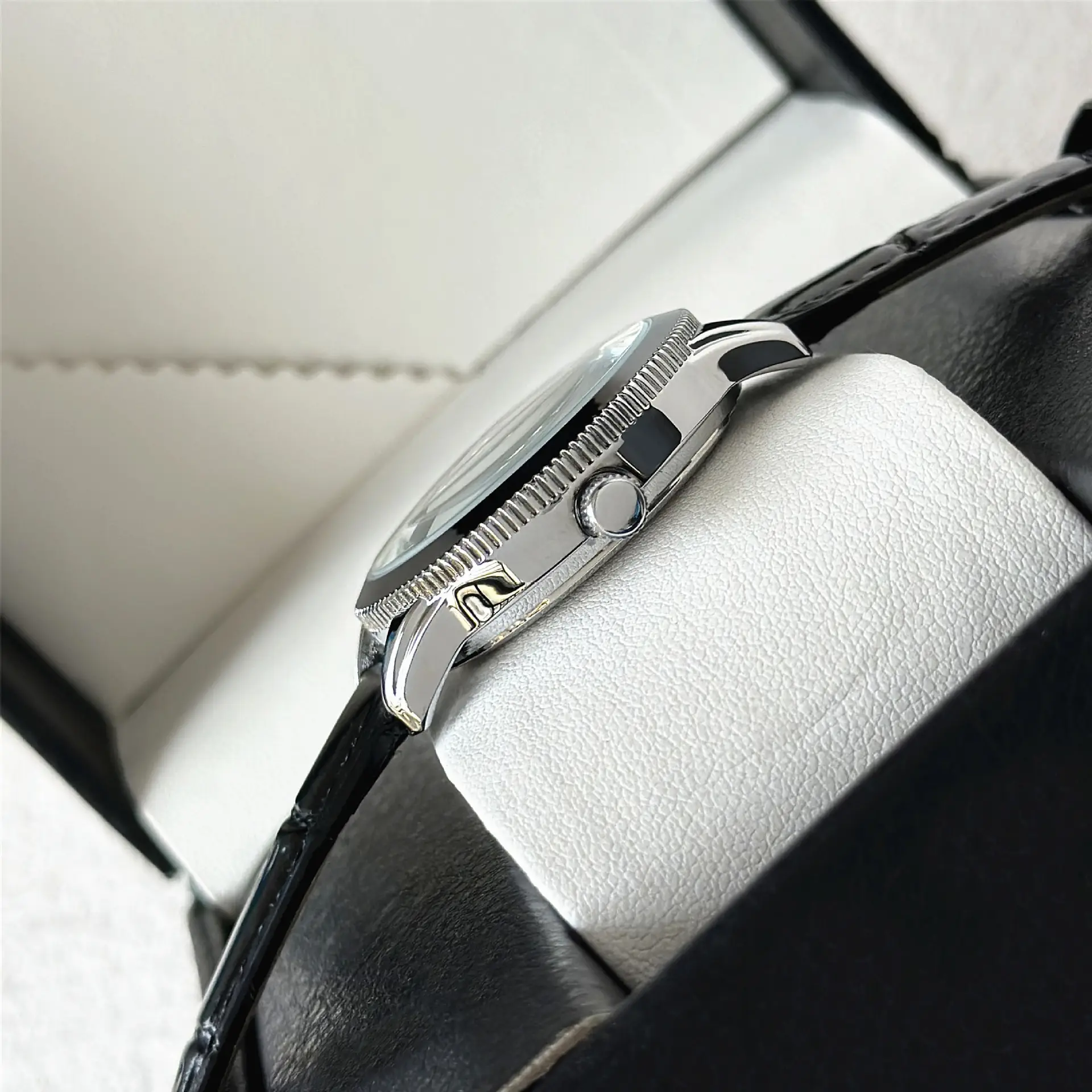 PABLO RAEZ Diamond Watch for Women Black Leather - Image 7