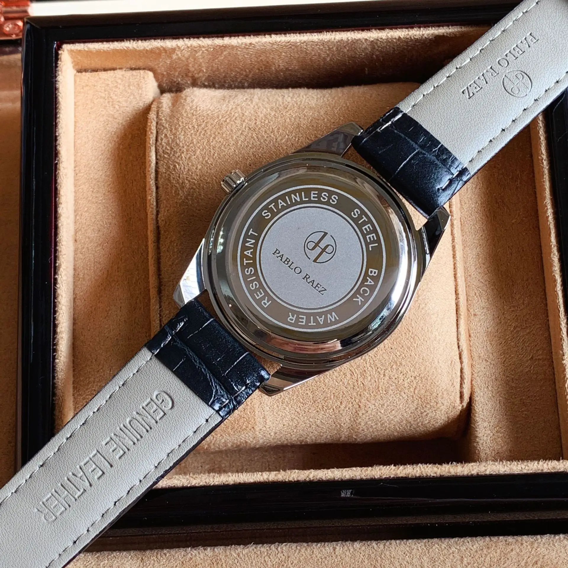 Men's Quartz Watch with Purple Belt & Crystal Dial — feature 10