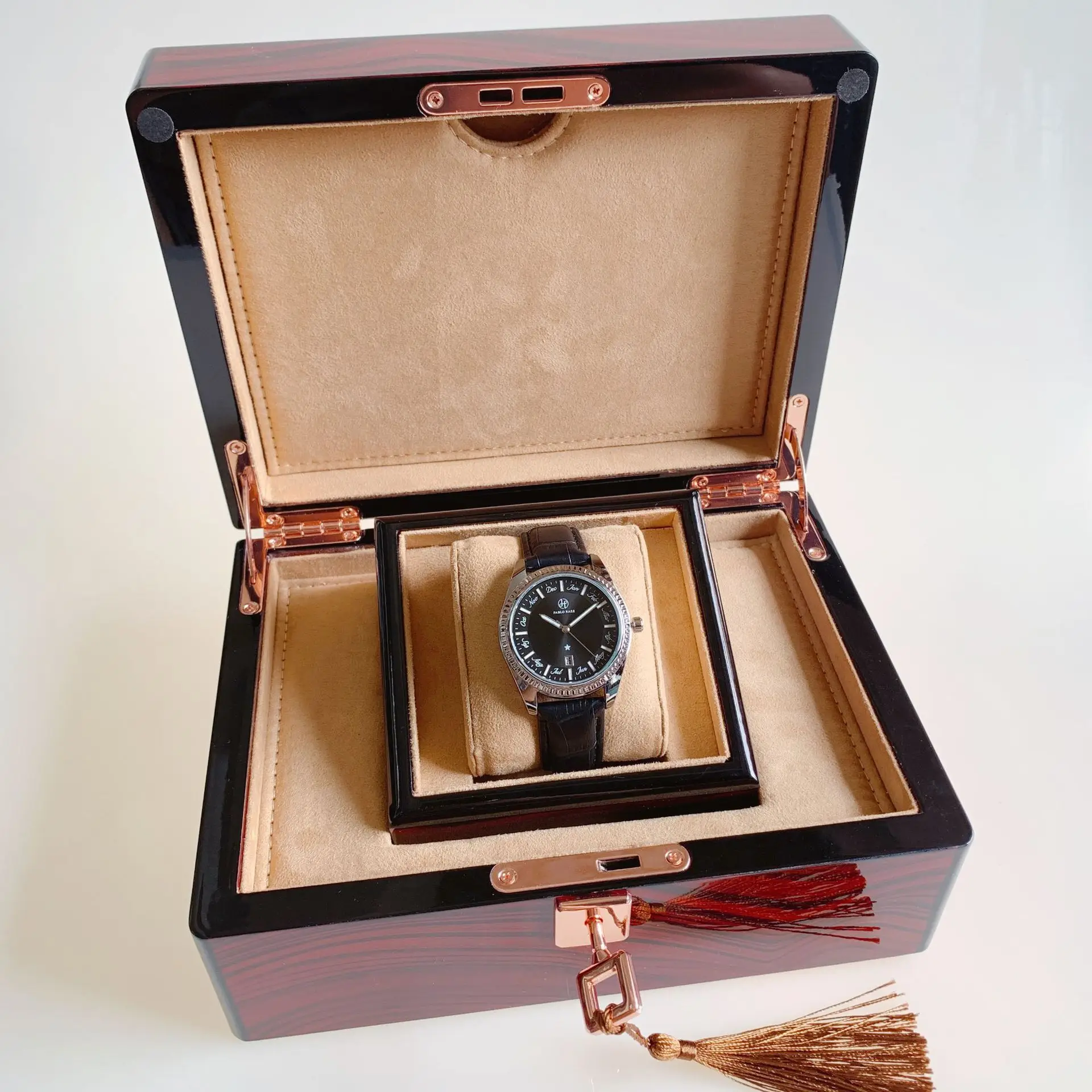 Men's Quartz Watch with Purple Belt & Crystal Dial — feature 2