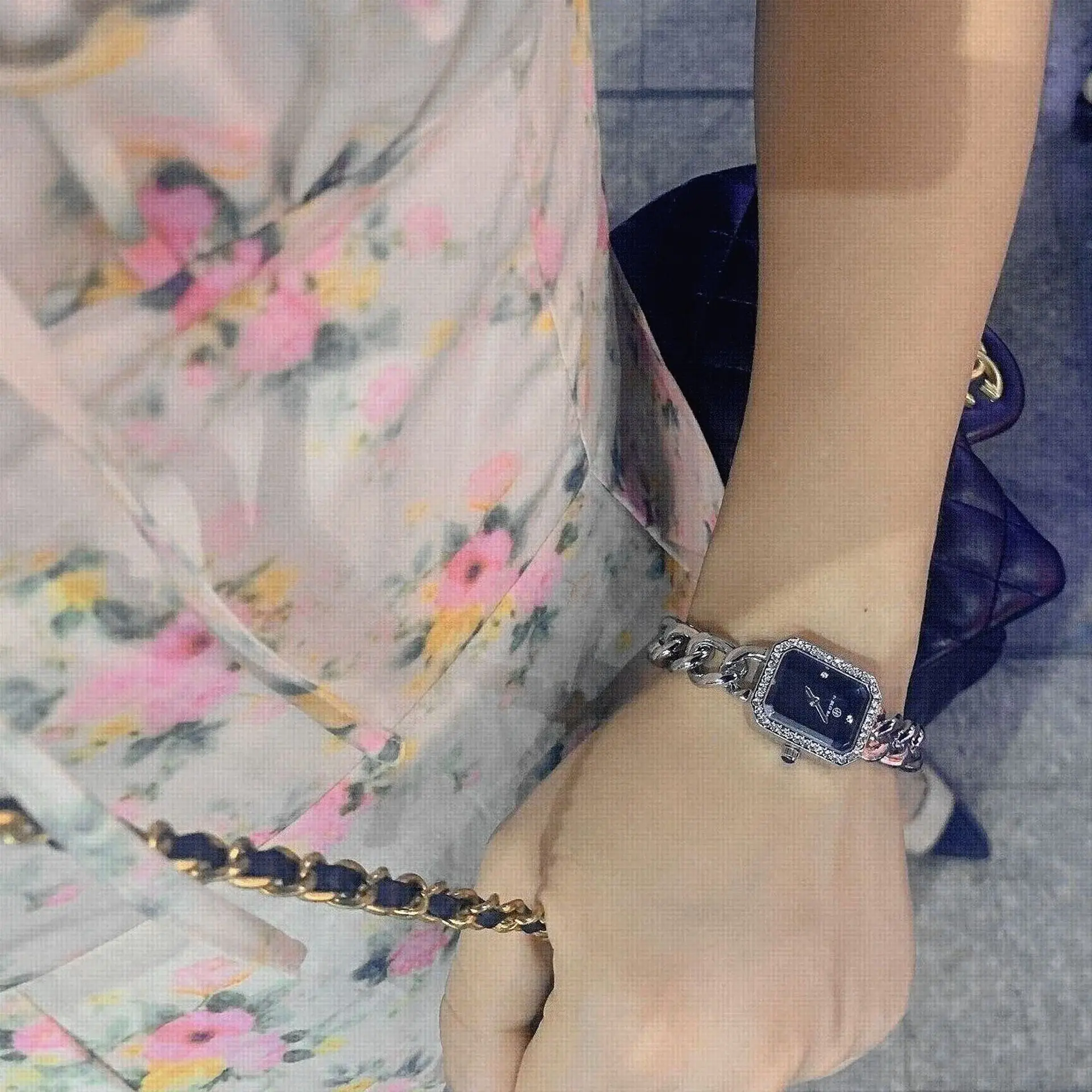 Women's Gold Chain Watch with Diamond Frame — feature 11