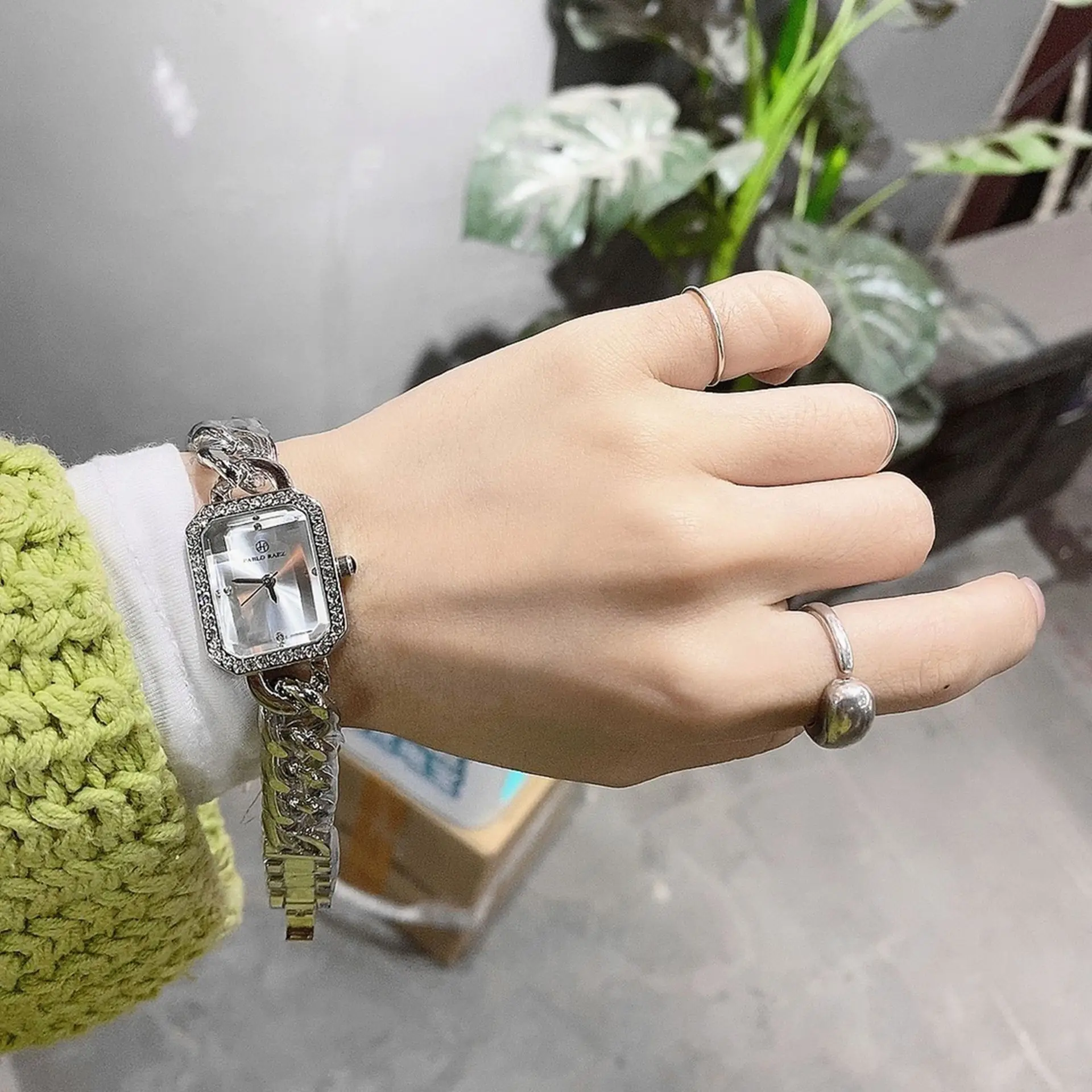 Women's Gold Chain Watch with Diamond Frame — feature 14