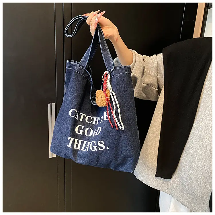 Denim Tote Bag "Catch the Good Things" Black — feature 11