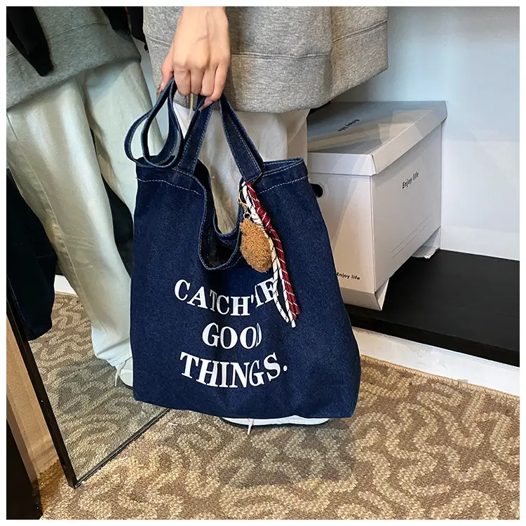 Denim Tote Bag "Catch the Good Things" Black — feature 17