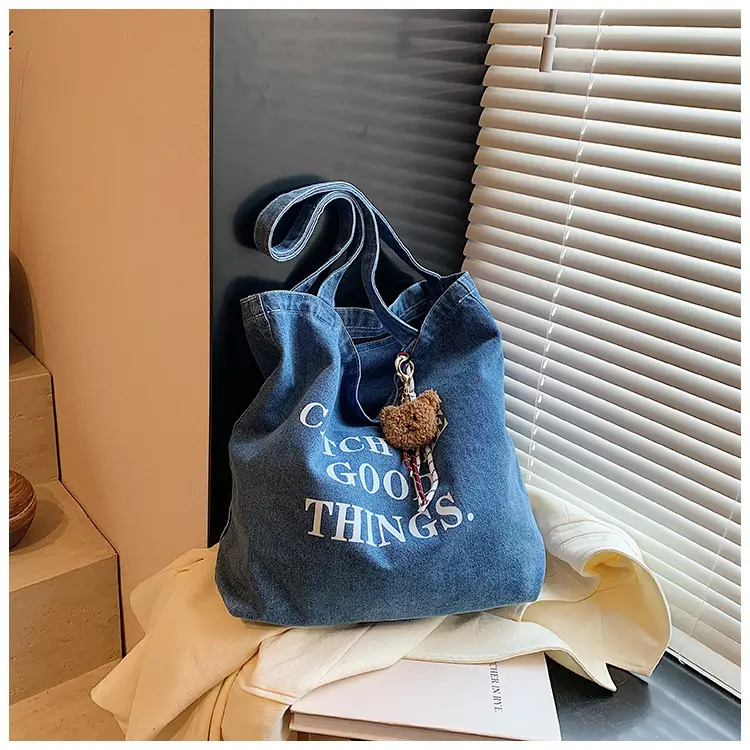 Denim Tote Bag "Catch the Good Things" Black — feature 37