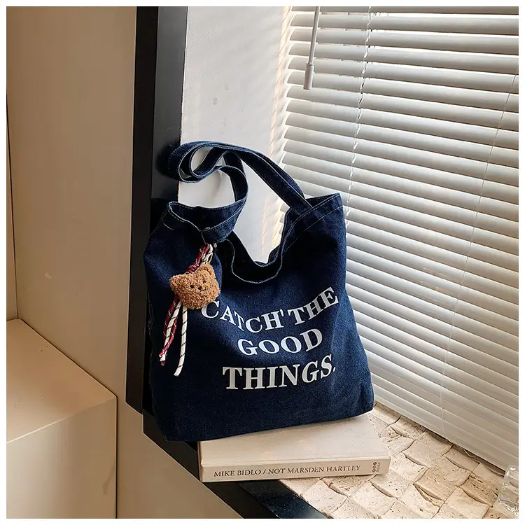 Denim Tote Bag "Catch the Good Things" Black — feature 42