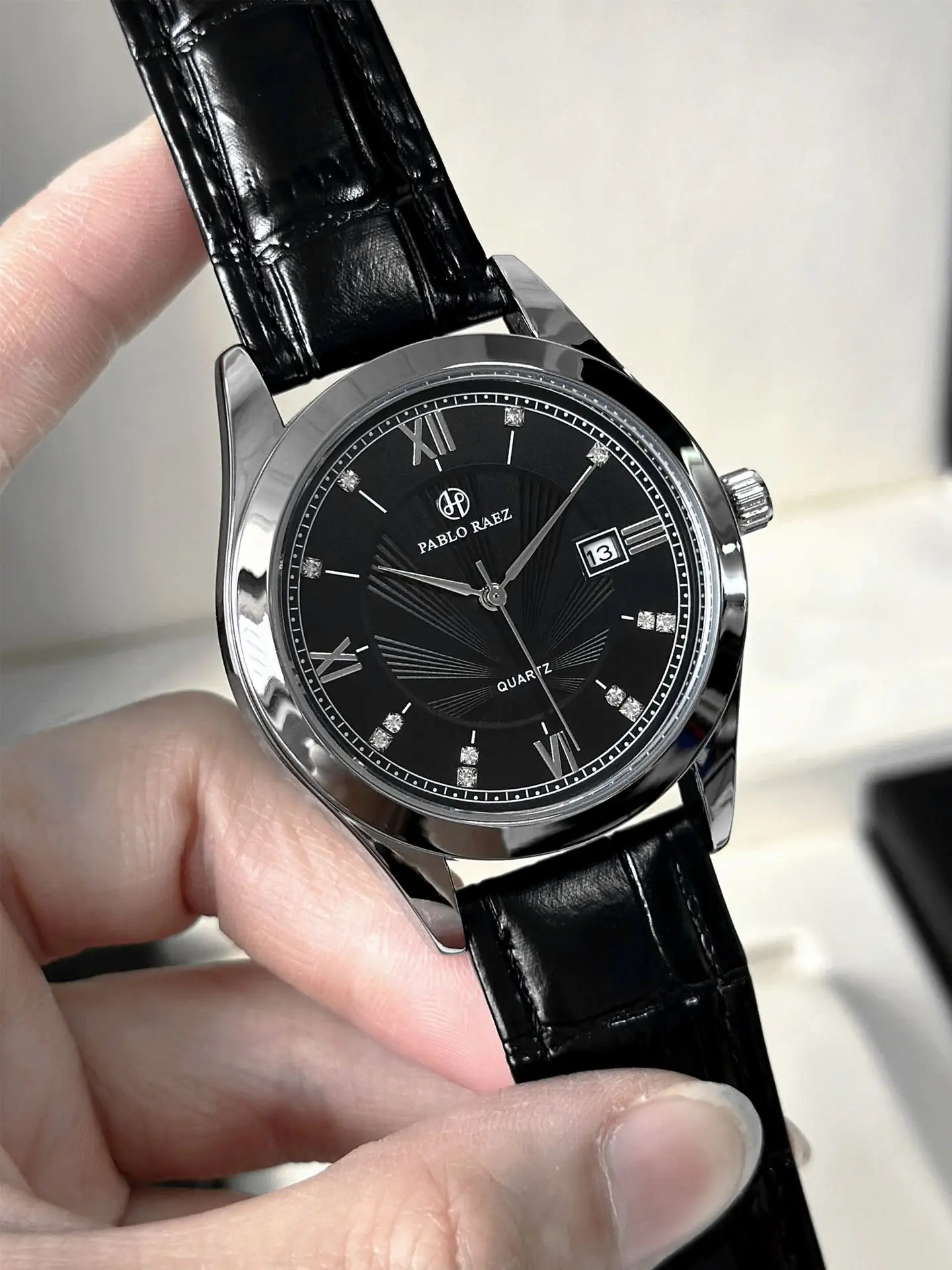 Men's Luxury Watch Black Dial Roman Numeral Stainless Steel — feature 15