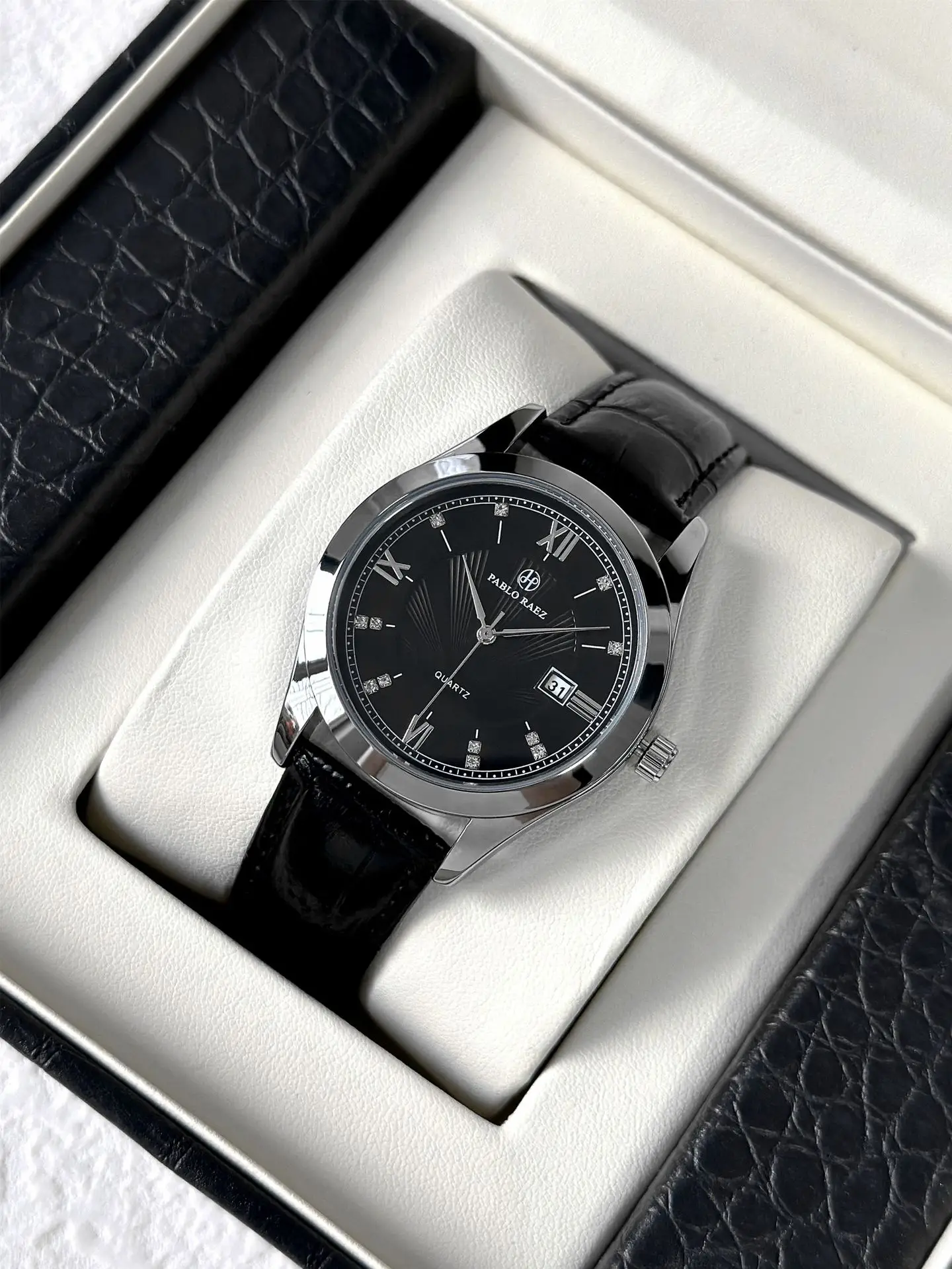 Men's Luxury Watch Black Dial Roman Numeral Stainless Steel — feature 17