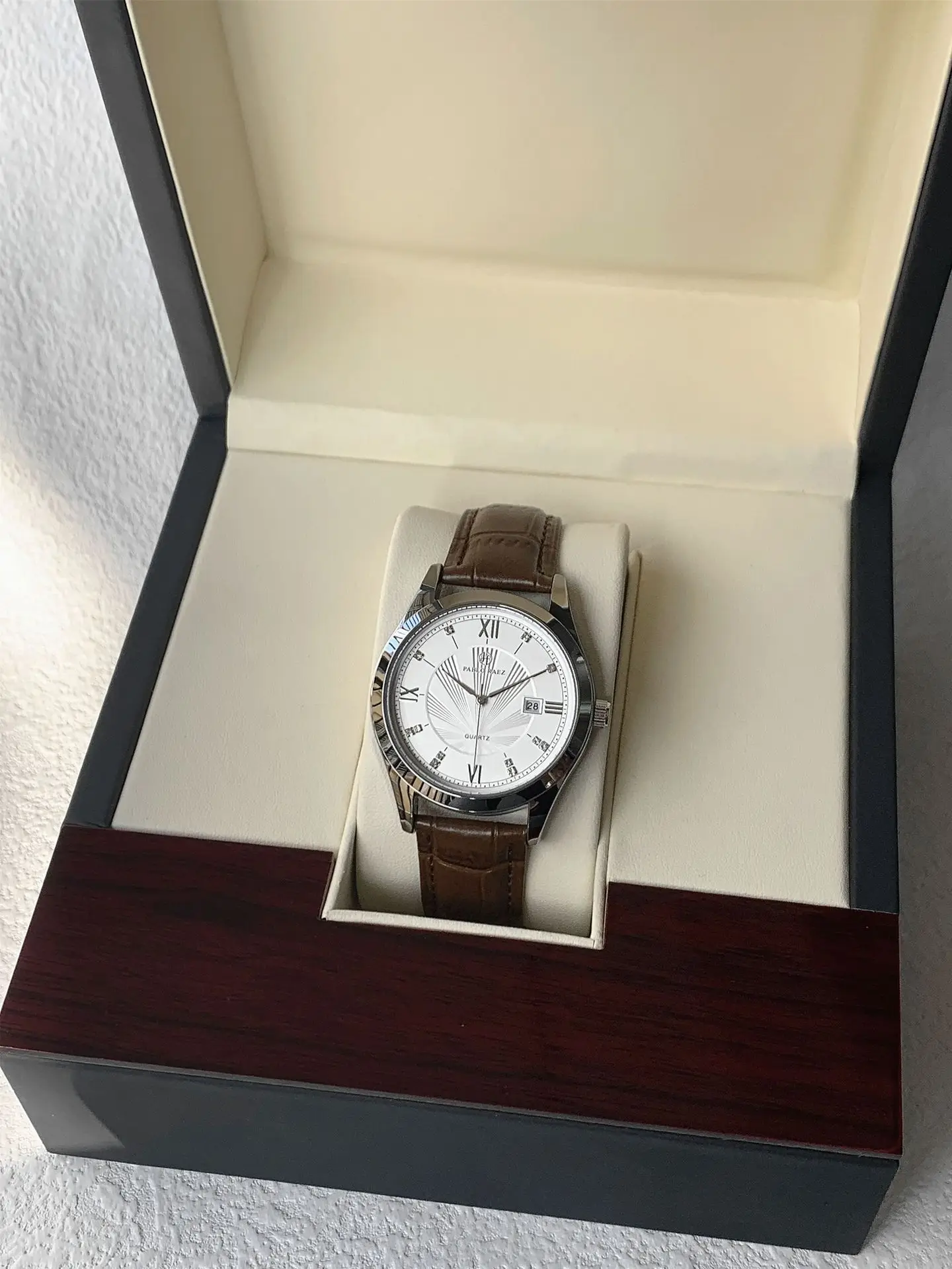 Men's Luxury Watch Black Dial Roman Numeral Stainless Steel — feature 19