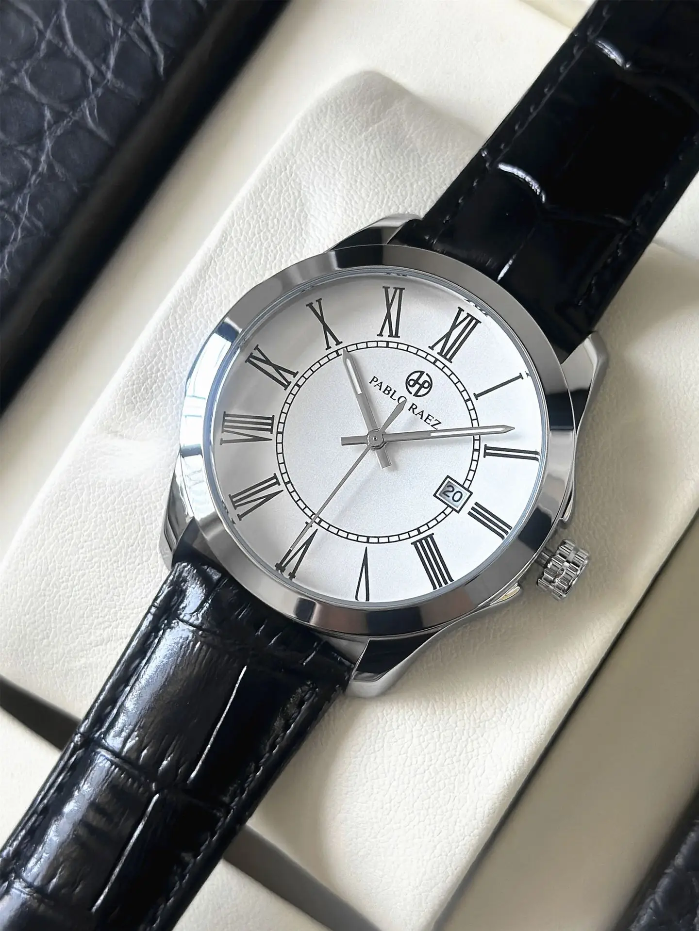 Men's Quartz Watch with Roman Dial & Black Strap — feature 11