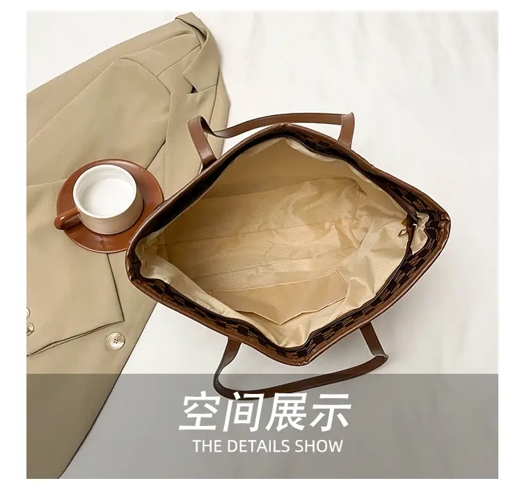Stylish Checkered Shoulder Bag for Women 2024 — feature 9