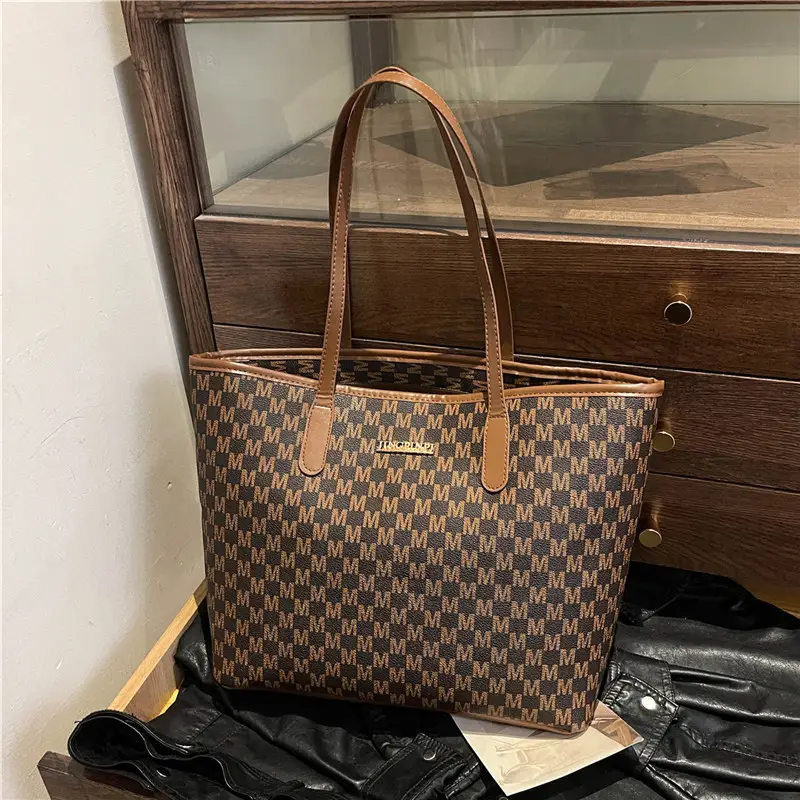 Stylish Checkered Shoulder Bag for Women 2024
