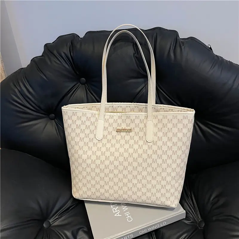 Stylish Checkered Shoulder Bag for Women 2024