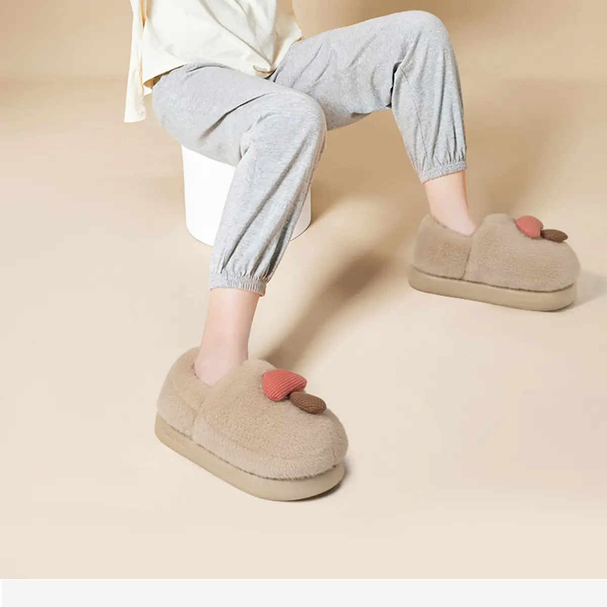 Women's Green Cotton Slippers for Winter Warm Indoor Maternity Shoes — feature 9