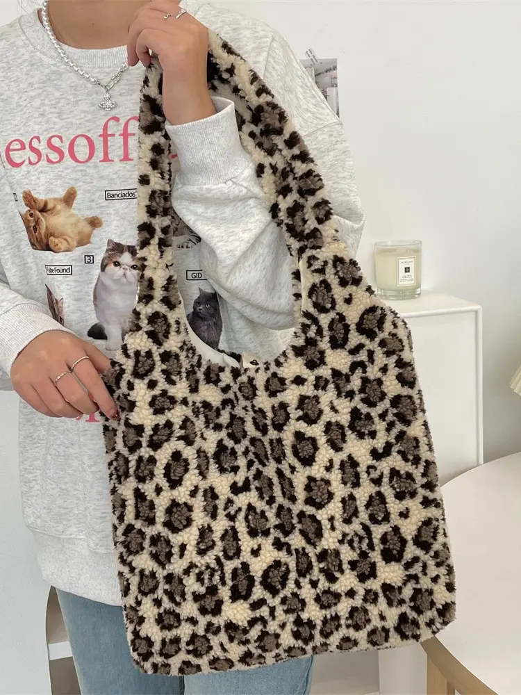 Retro Leopard Print Plush Vest Bag Black White - Image 12