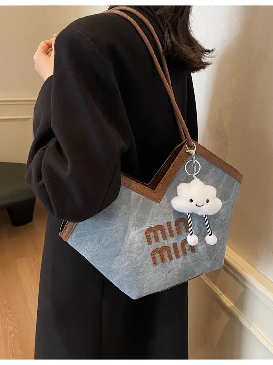 Women Crossbody Tote Bag Black Mini Minnie Mouse - Image 8