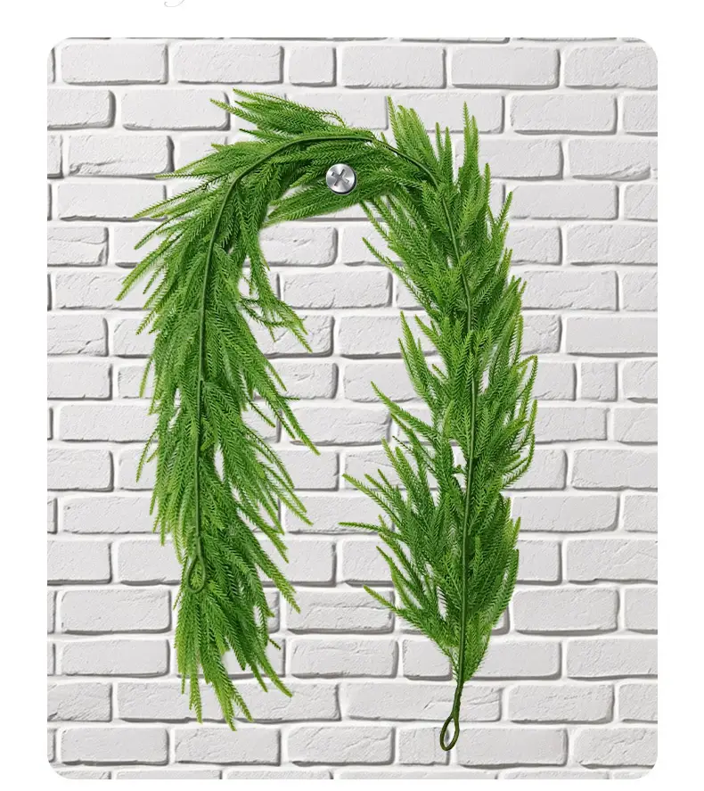 20 Inch Pine Needle Wreath for Christmas Decor — feature 3