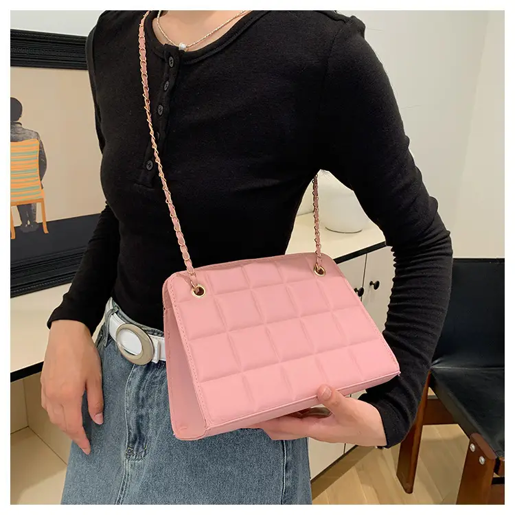 Black Chain Shoulder Bag with Square Quilted Design — feature 10