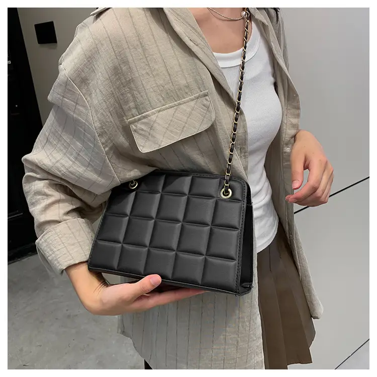 Black Chain Shoulder Bag with Square Quilted Design — feature 7