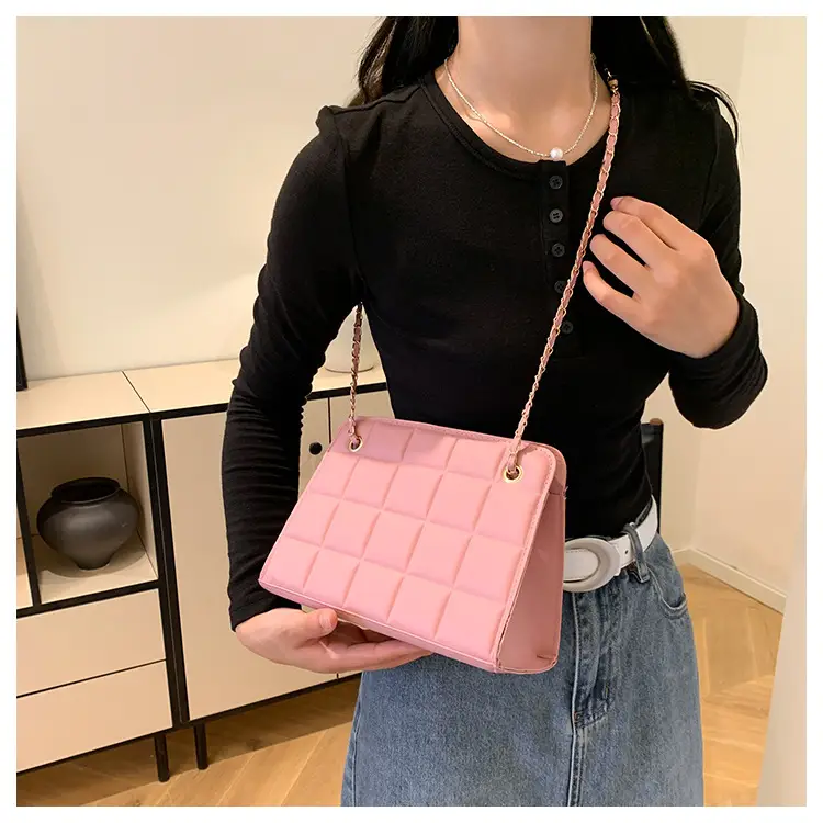 Black Chain Shoulder Bag with Square Quilted Design — feature 9